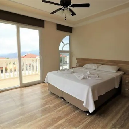 Nyaraló Beyaz 3 *
