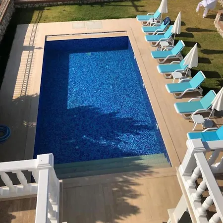 Beyaz 3 Nyaraló *